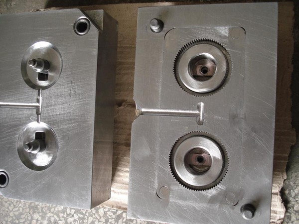 五金(jīn)模具 五金(jīn)模具