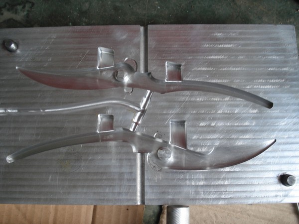 五金(jīn)模具 五金(jīn)模具